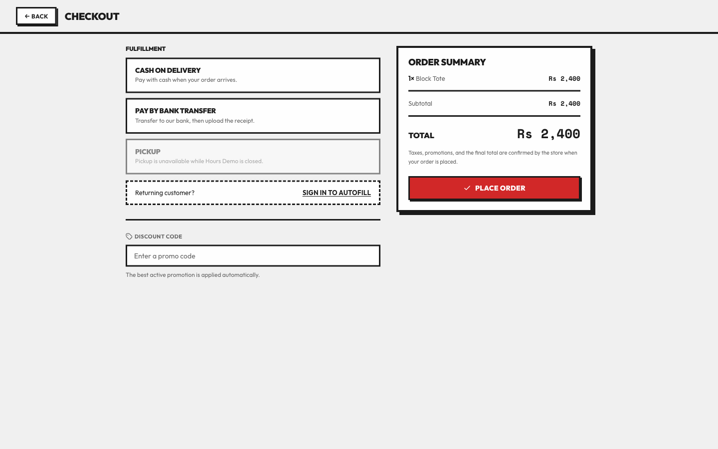 Order place karne se pehle offered method, autofilled contact details aur final total check karein.